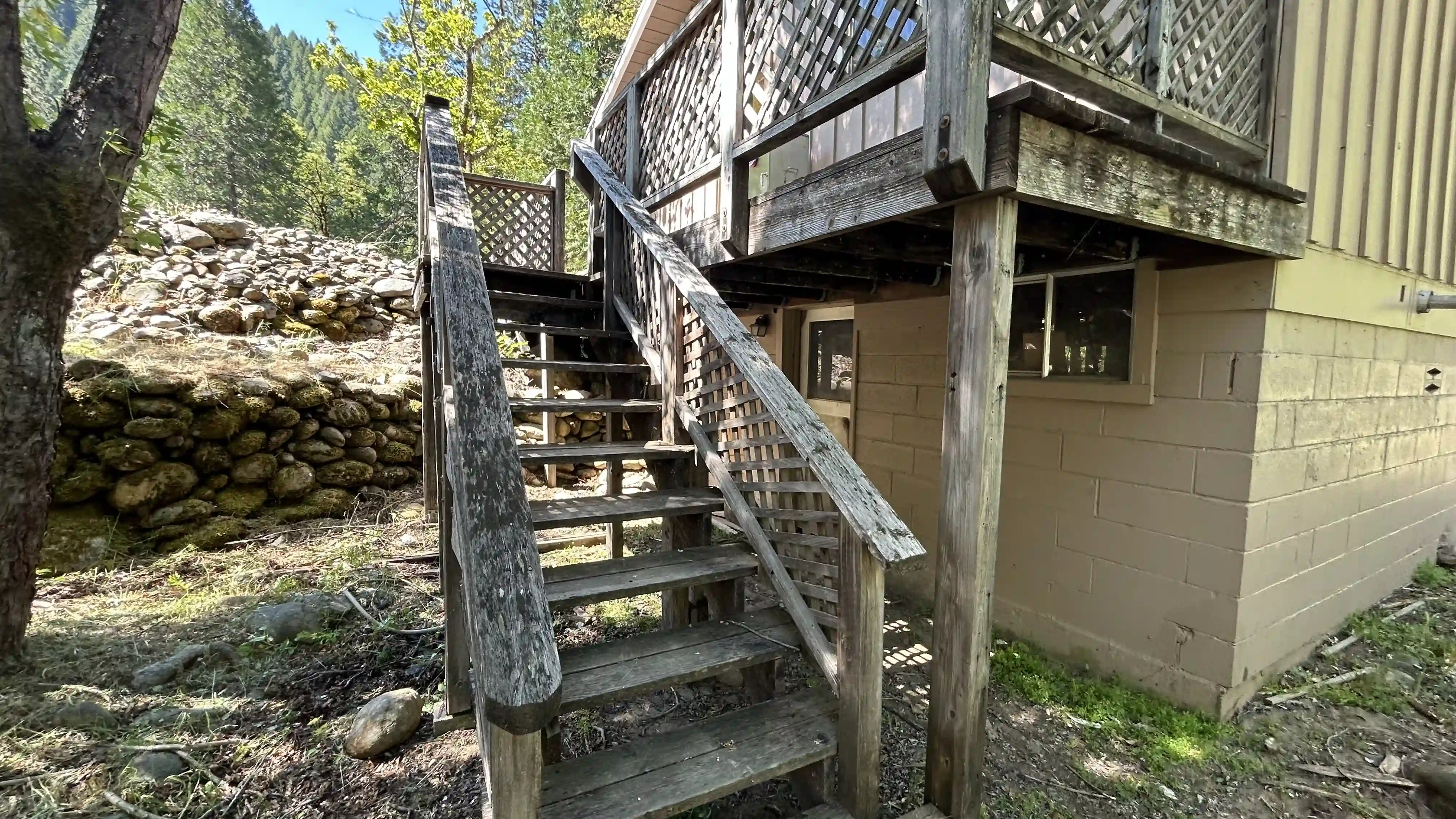 Deck 3.8 old staircase.
