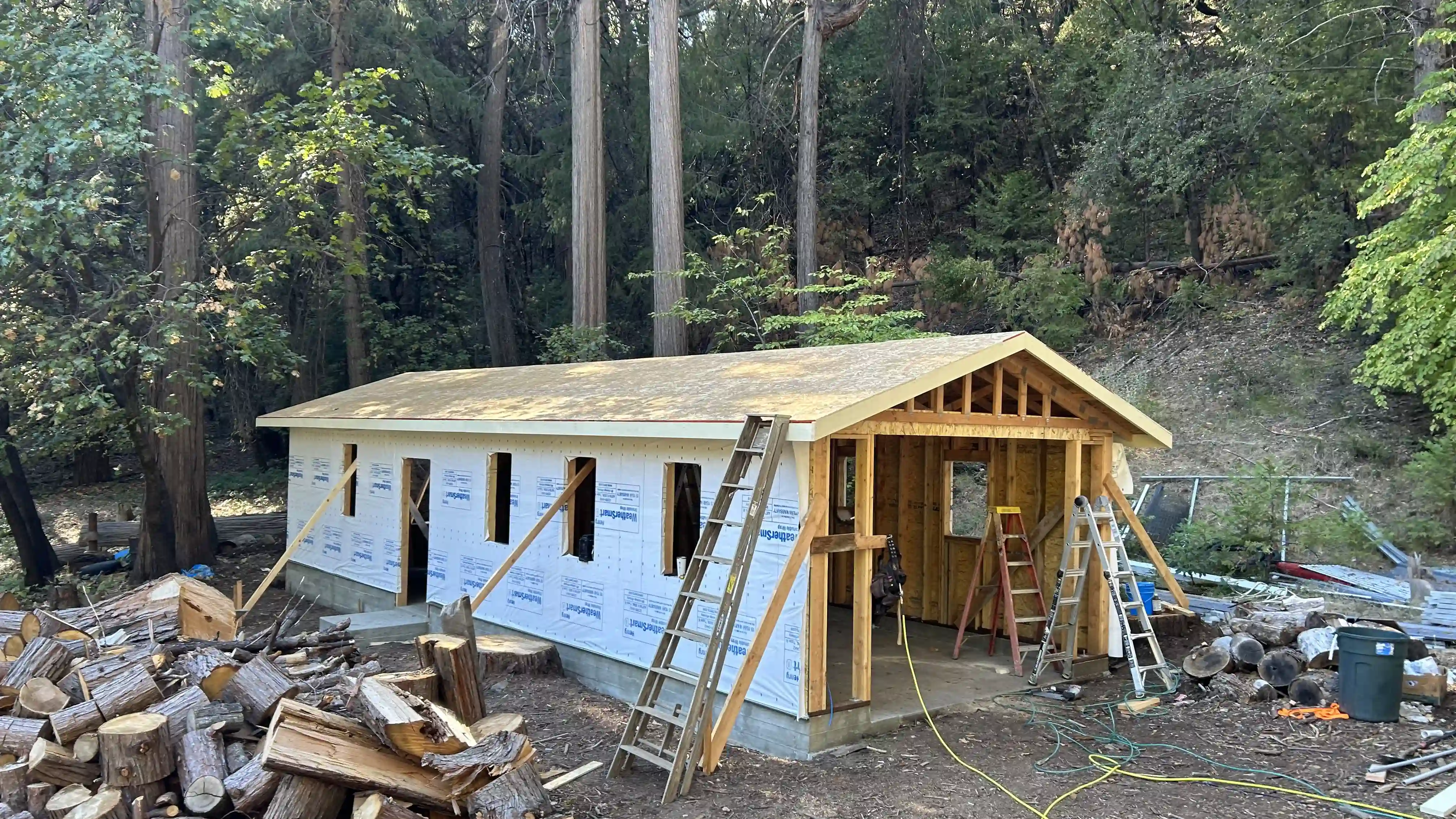 Shop 1.3 sides and roof.